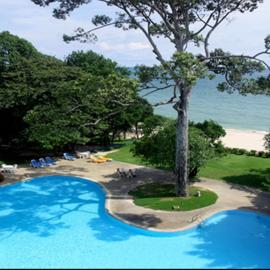 Purimas Beach Hotel & Spa, hotell i Ban Chang