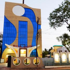 Mayiladuthurai में, होटल Hotel Aadhi