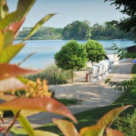 Bernstein Acamed Resort, hotel di Nienburg