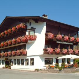 Sporthotel Pechtl, hotel di Lermoos