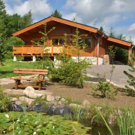 Erzgebirgsholzhaus am Lugstein, hotelli kohteessa Kurort Altenberg