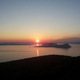 Starigrad kod Senja 60/a, hotel in Starigrad