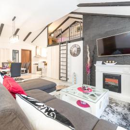 Tranquility and Nature in 4 Bedroom with Sea View