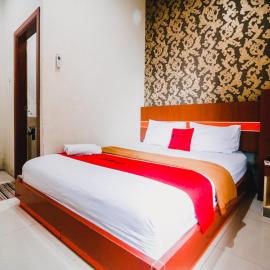 RedDoorz Plus at Grand City Inn Makassar
