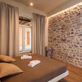 La Bellavita Del Garda Luxury Apartments, hotel a San Felice del Benaco