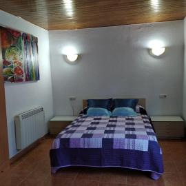 Apartamentos loli، فندق في بيرغا