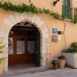 Cal Maginet, hotel u gradu 'Vilavert'