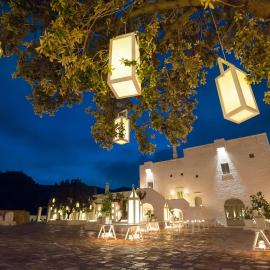 Masseria Le Carrube、オストゥーニのホテル