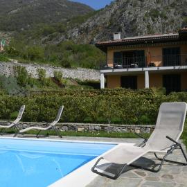Apartments Gli Ulivi in Tremezzina, hotel Tremezzóban