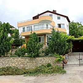 Popov Guest House