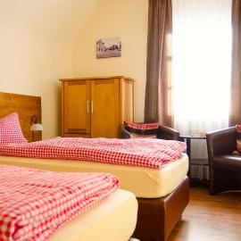 Hotel Am Dalwigker Tor، فندق في كورباخ