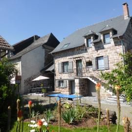 La maison de Julien et Marie-Louise, hotel en Objat