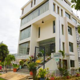 Hotel Highnest, hotel v destinácii Singapperumālkovil