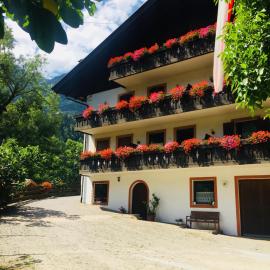 Tannerhof Bed & Breakfast, hotel Cainesben