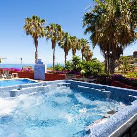 Finca La Gaviota - El Marmol- Jacuzzi con vistas al Teide, hotel in Icod de los Vinos