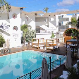 Apartamentos Bora Bora - Adults Only, hotel em Playa d'en Bossa