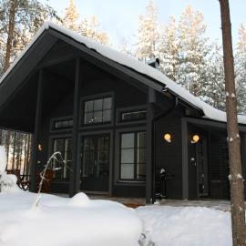 Ähtärin lomamökit - ONNI Mökki, hotel in Inhantehtaat