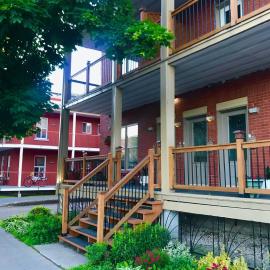 Le 2316: Saint-Hyacinthe şehrinde bir otel