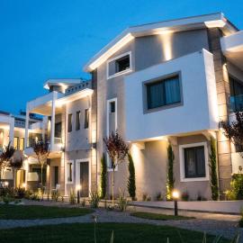 Costa Domus Blue Luxury Apartments, hotel em Nikiti