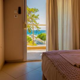 Le Monde SeaView Suites