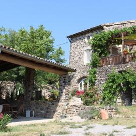 L'Attrape Reve, Hotel in Saint-Vincent-de-Barrès