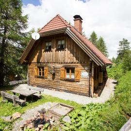 Almhaus Völkl, hotel en Ramingstein