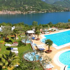 Weekend Glamping Resort, hotel v mestu San Felice del Benaco