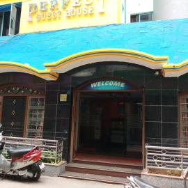 Perfect Guest House, hotel Csennaiban