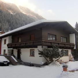Apart Landhaus Zangerl, hotel u gradu 'See'