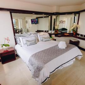 Hotel Arenal, хотел в Санта Крус де ла Сиера