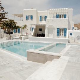 Gelos House, hotel Ornószban