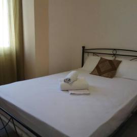 Glaros, hotell i Skaramangás