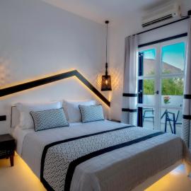 Divelia Hotel: Perissa şehrinde bir otel