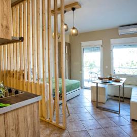 Golden Suites, hotel em Ofrínion
