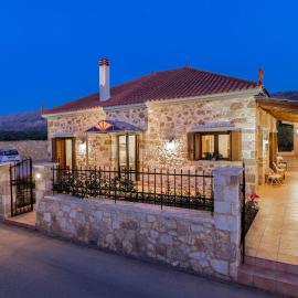 Villa Anerocurù by Chania city, hotel a Canea