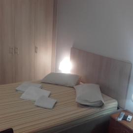 Teris Appartment，普雷韋扎的飯店