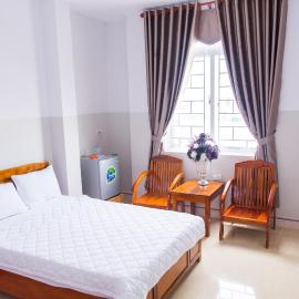 Hoang Thinh Hotel, hotel u gradu Kon Tum