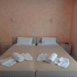 Papaioannou Aparts – hotel w mieście Loutra Edipsou
