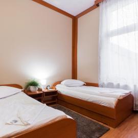 Viesnīca Szilagyi Hotel&Restaurant pilsētā Georgeni