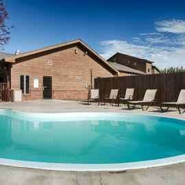 Black Hills Luxury Suites, viešbutis mieste Hil Sitis
