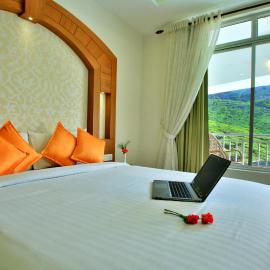 Monsoon Grande, hotel u gradu Munar