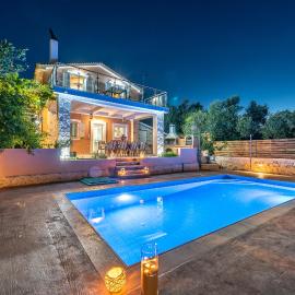 Villa Antonio, hotel u gradu Romírion