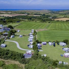 Little treamble holidays, hotel em Cubert