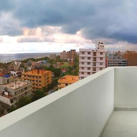 City Tower, Luxury 2 Two Bed Seaview Apartment Colombo, hotel in Dehiwala