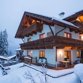 Haus Alpenkönig Exclusive Luxury Apartments near Stubai Glacier