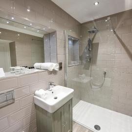 Walter's Place, Hotel in Carrickfergus