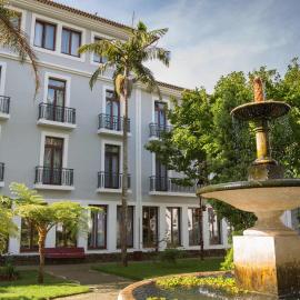 앙그라 두 에루이스무에 위치한 호텔 Azoris Angra Garden – Plaza Hotel