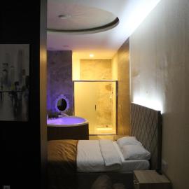 Ideal city, hotel din Tutin