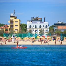 Hotel Blues: Cervia'da bir otel