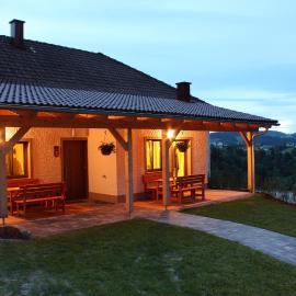 Ferienwohnung Kagerer โรงแรมในGutau